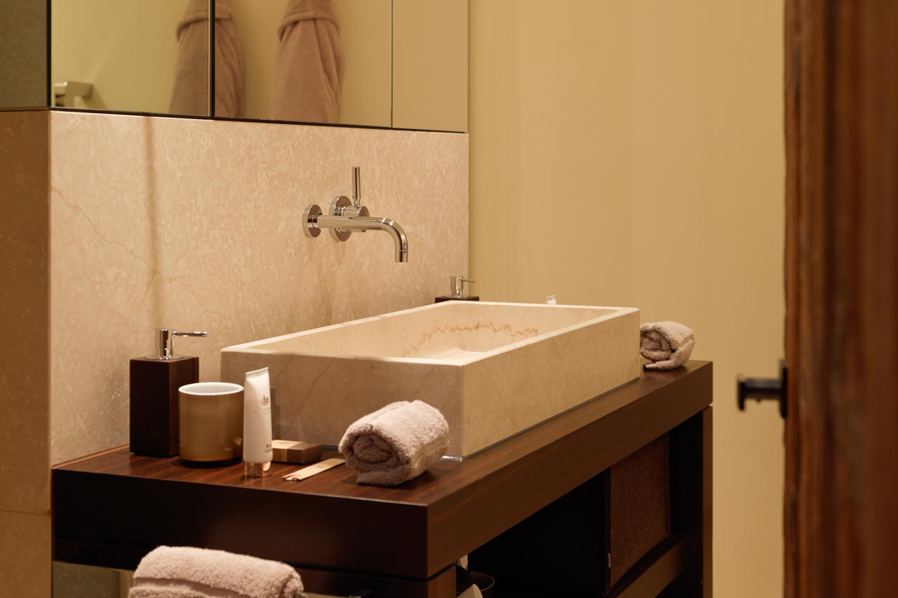 Chalet Les Anges Zermatt shower room