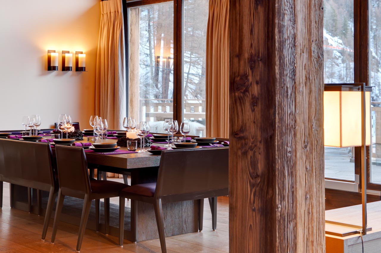 Chalet Les Anges Zermatt dining table