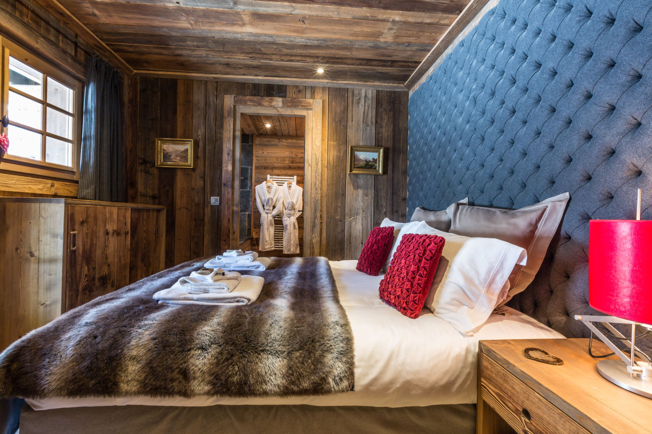 Double/twin bedroom at Chalet Baby Bear in Chamonix