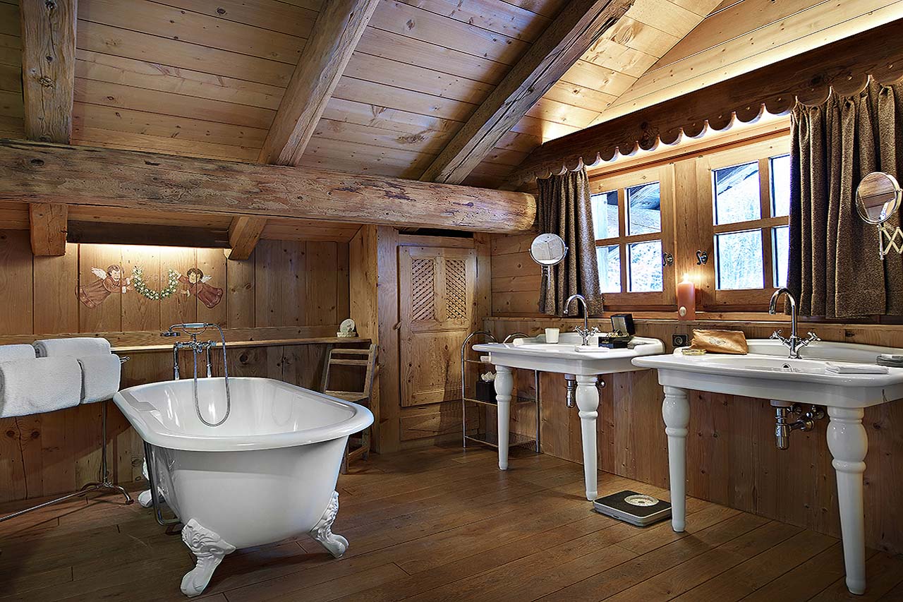 Chalet Chatel Megeve bathroom with free standing tub